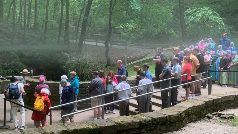 Mammoth cave visitors