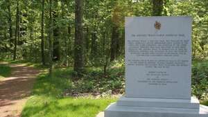 Honor and Respect Christmas Wreath Daughters of the American Revolution; Additional Reading:; https://ltamerica.org/visiting-meriwether-lewi (picture 2 of 2)