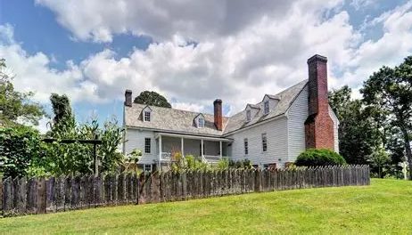 Historic Smithfield (picture 2 of 2)