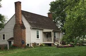 Samuel Redd House, Caroline Co, VA 19th Century two wheeled Gig (picture 1 of 2)