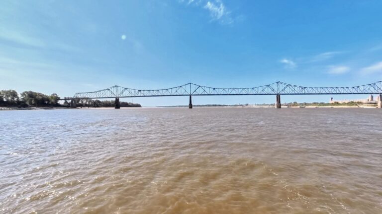 The Helena Bridge